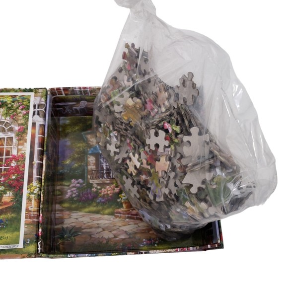 Summer Cottage Jigsaw Puzzle, New in Bag - Picture 5 of 5
